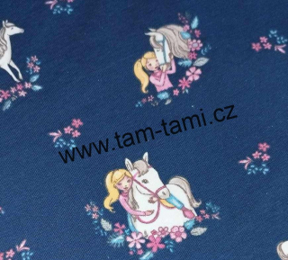 úplet slečna a koník